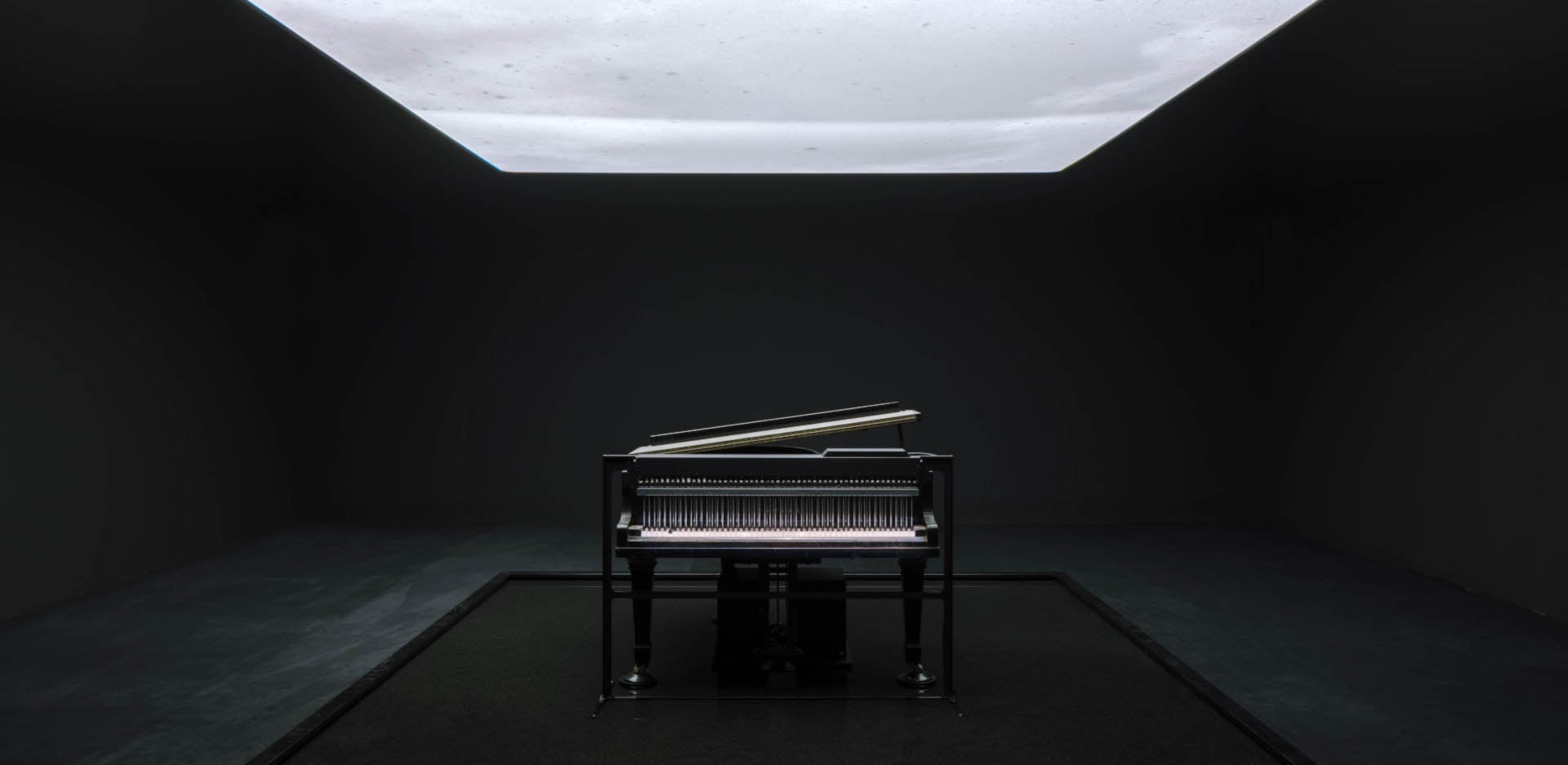 Ryuichi Sakamoto | seeing sound, hearing time