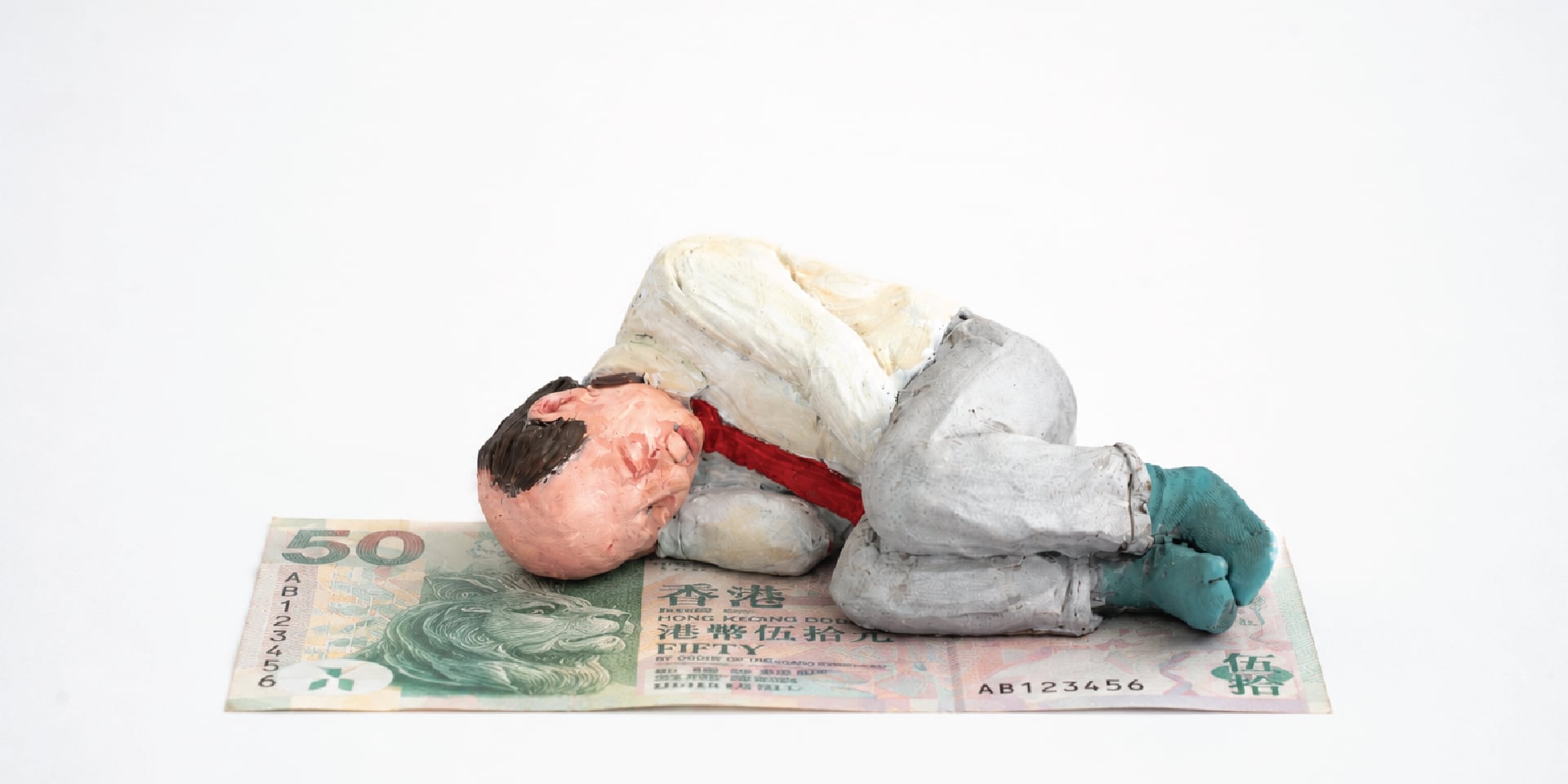 Touch Ceramics - Augmented Reality - Isaac Cordal Solo Exhibition