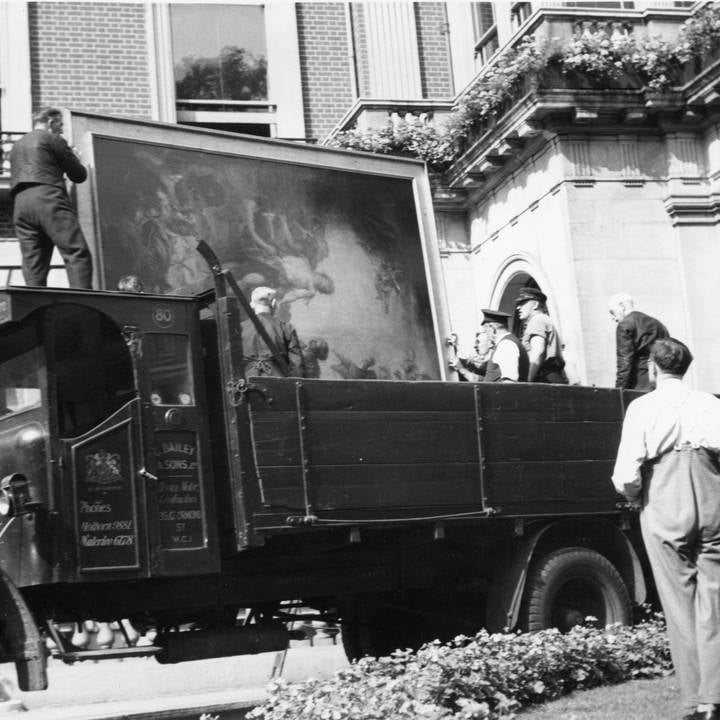 The Wallace Collection at War