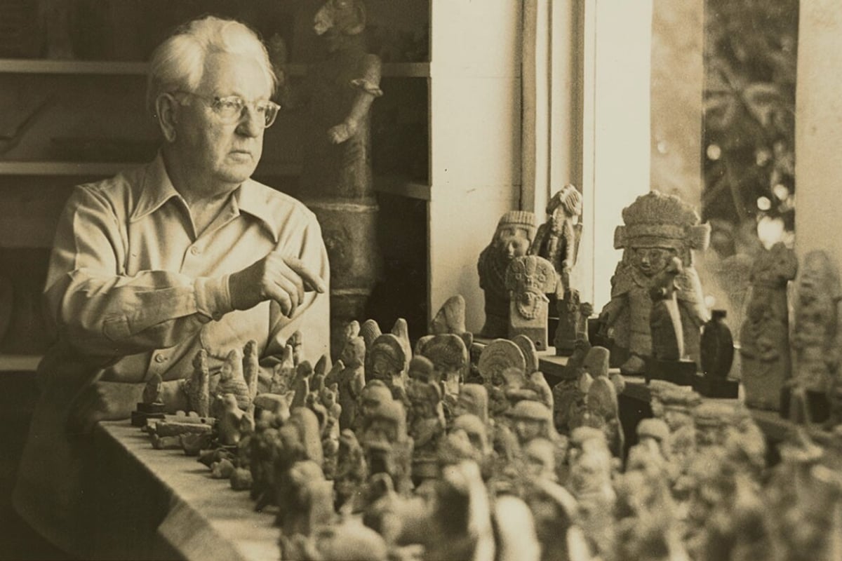 Stendahl's World: Marketing Ancient Mexico and Modern Art in Los Angeles