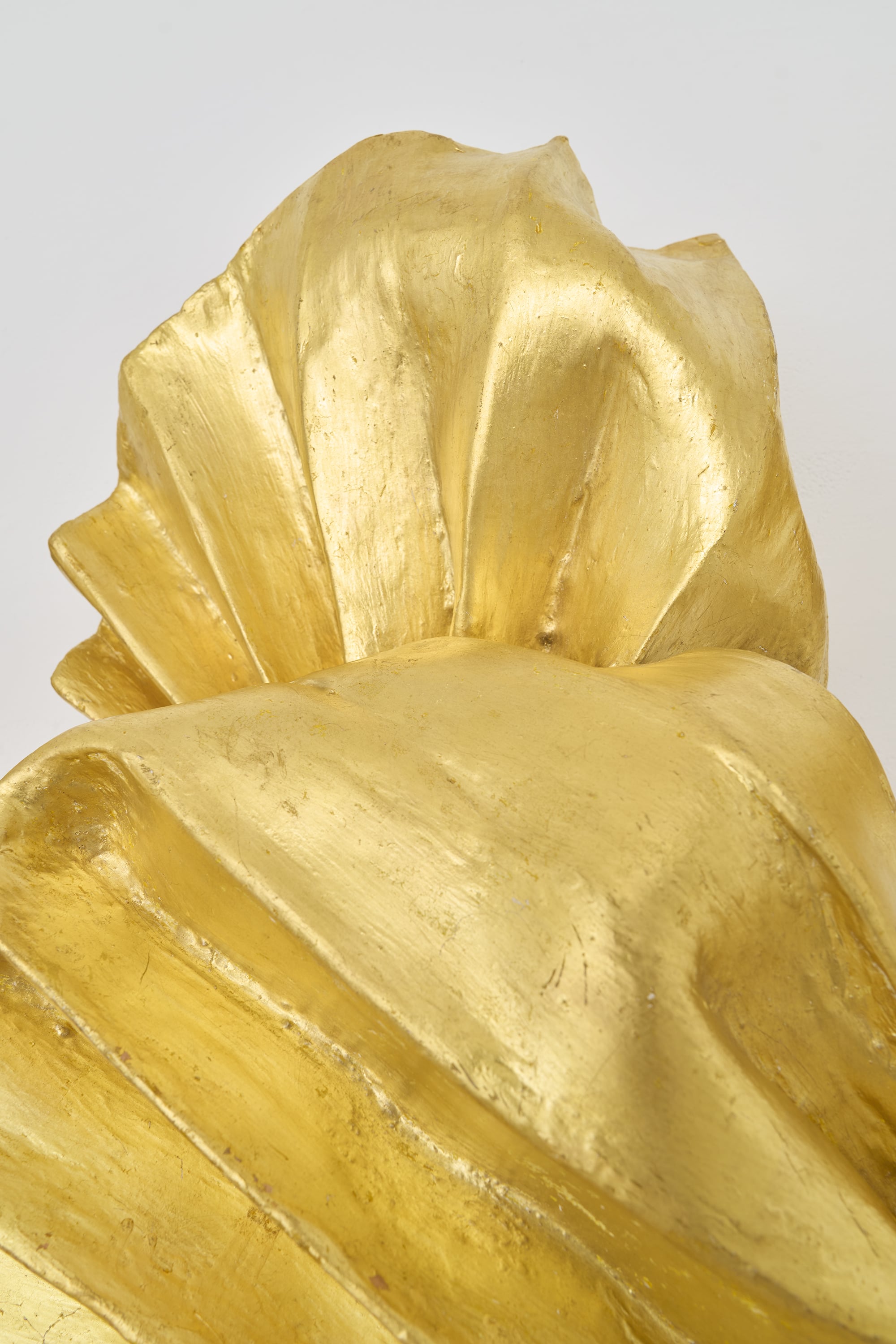 Lynda Benglis: KNOTTING, TYING, FOLDING