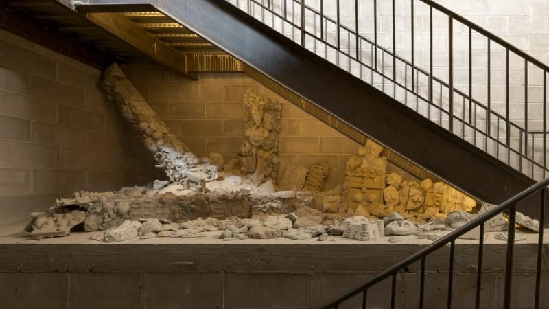 Alejandro García Contreras: ¿Quién no ha intentado convertir una piedra en un recuerdo? (2024)