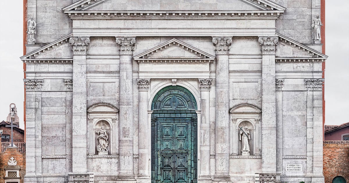 Markus Brunetti: FACADES IV