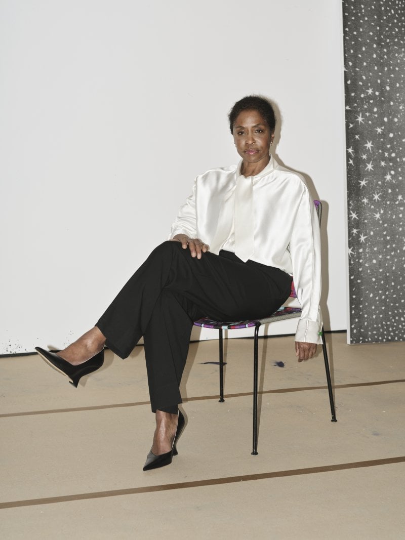 Lorna Simpson. Third Person